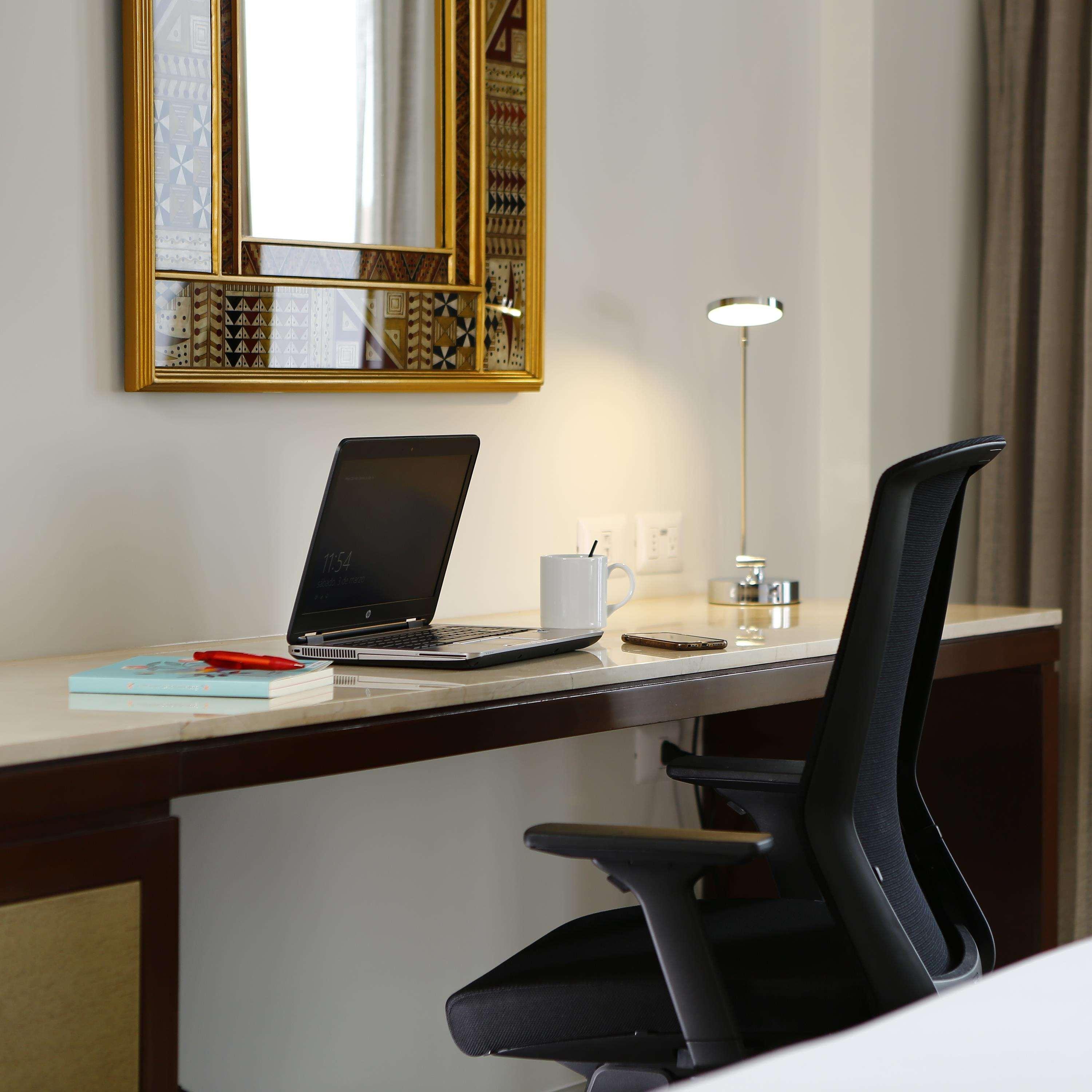 Hilton Garden Inn Куско Экстерьер фото