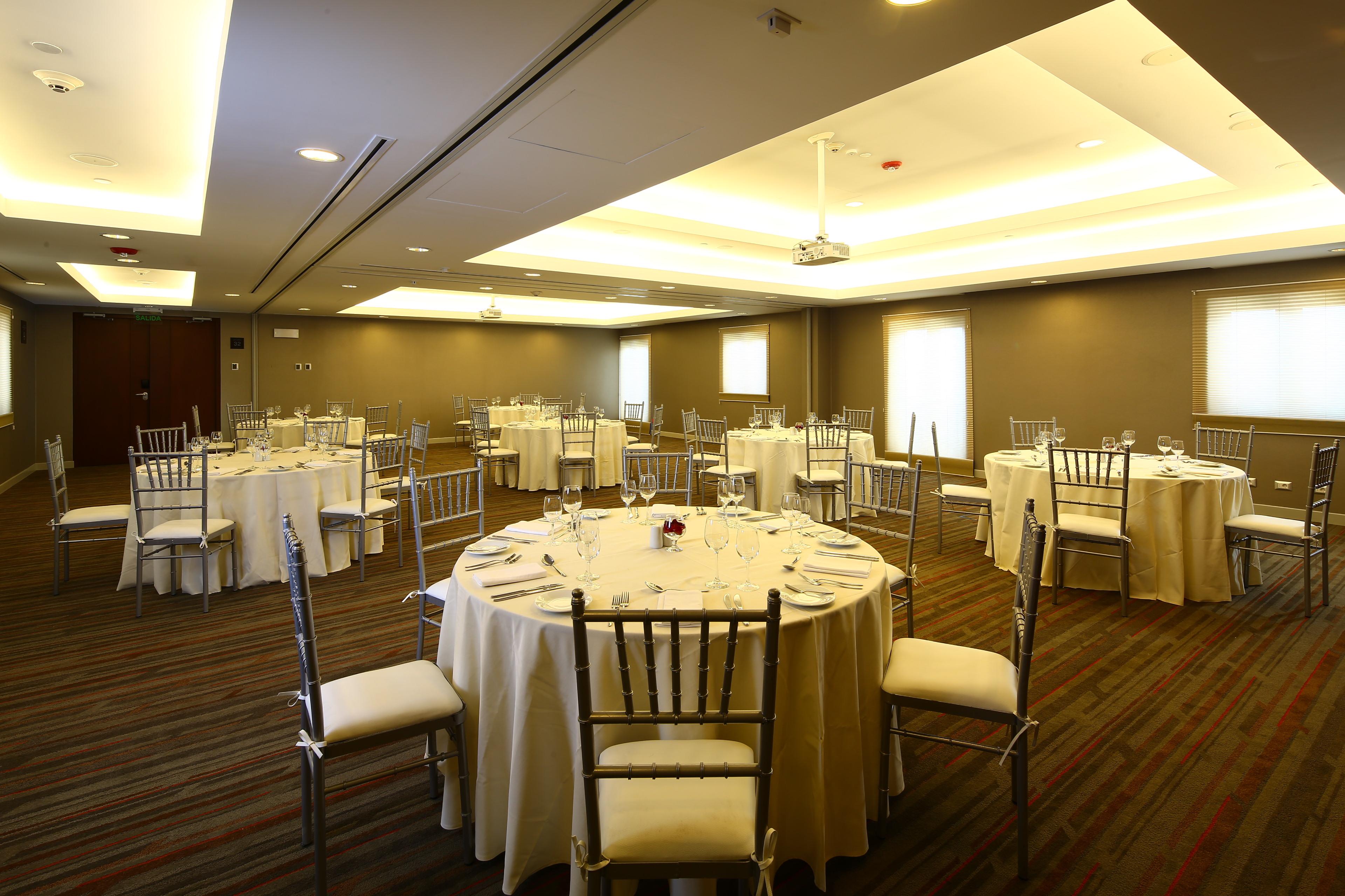 Hilton Garden Inn Куско Экстерьер фото