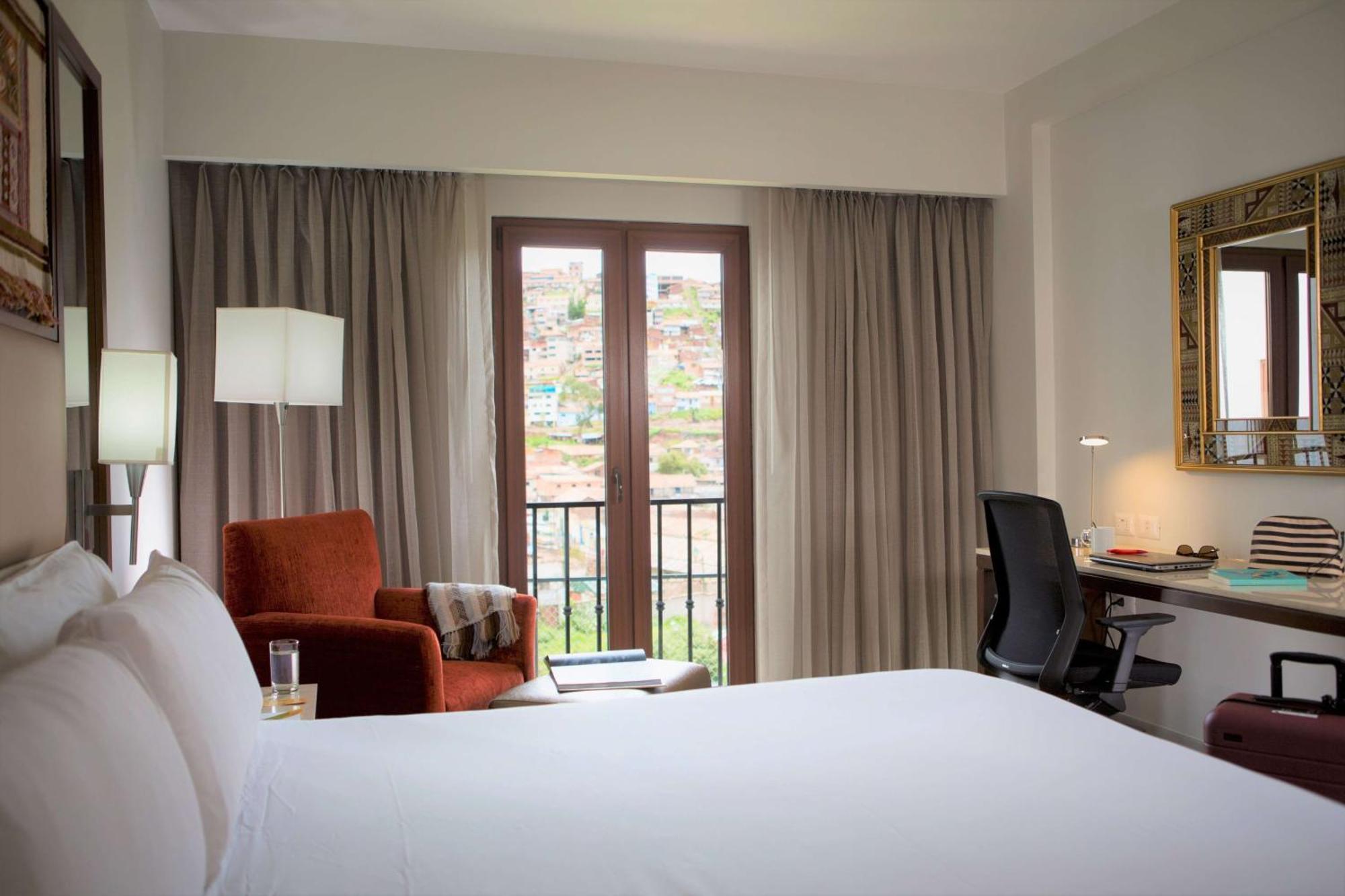 Hilton Garden Inn Куско Экстерьер фото