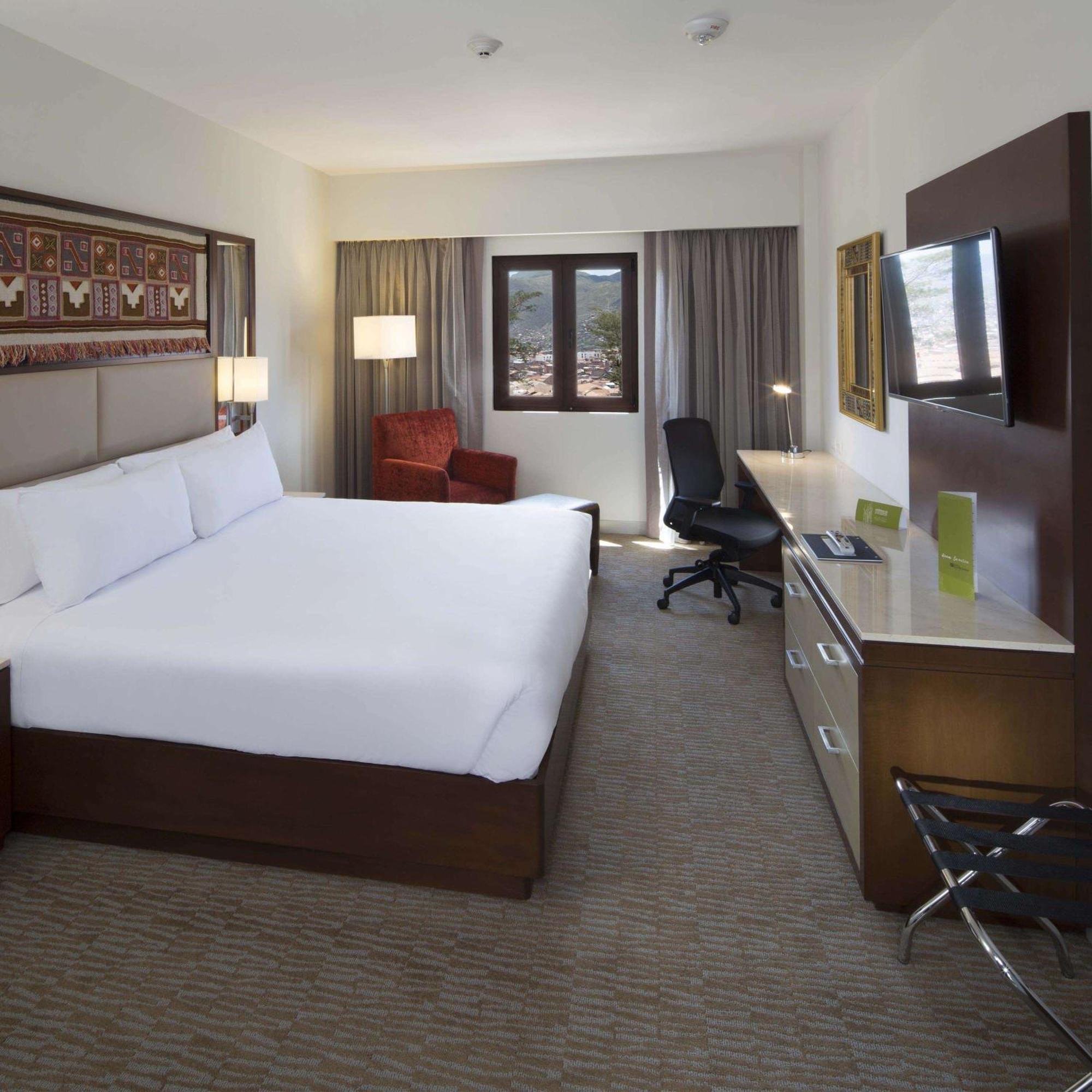 Hilton Garden Inn Куско Экстерьер фото